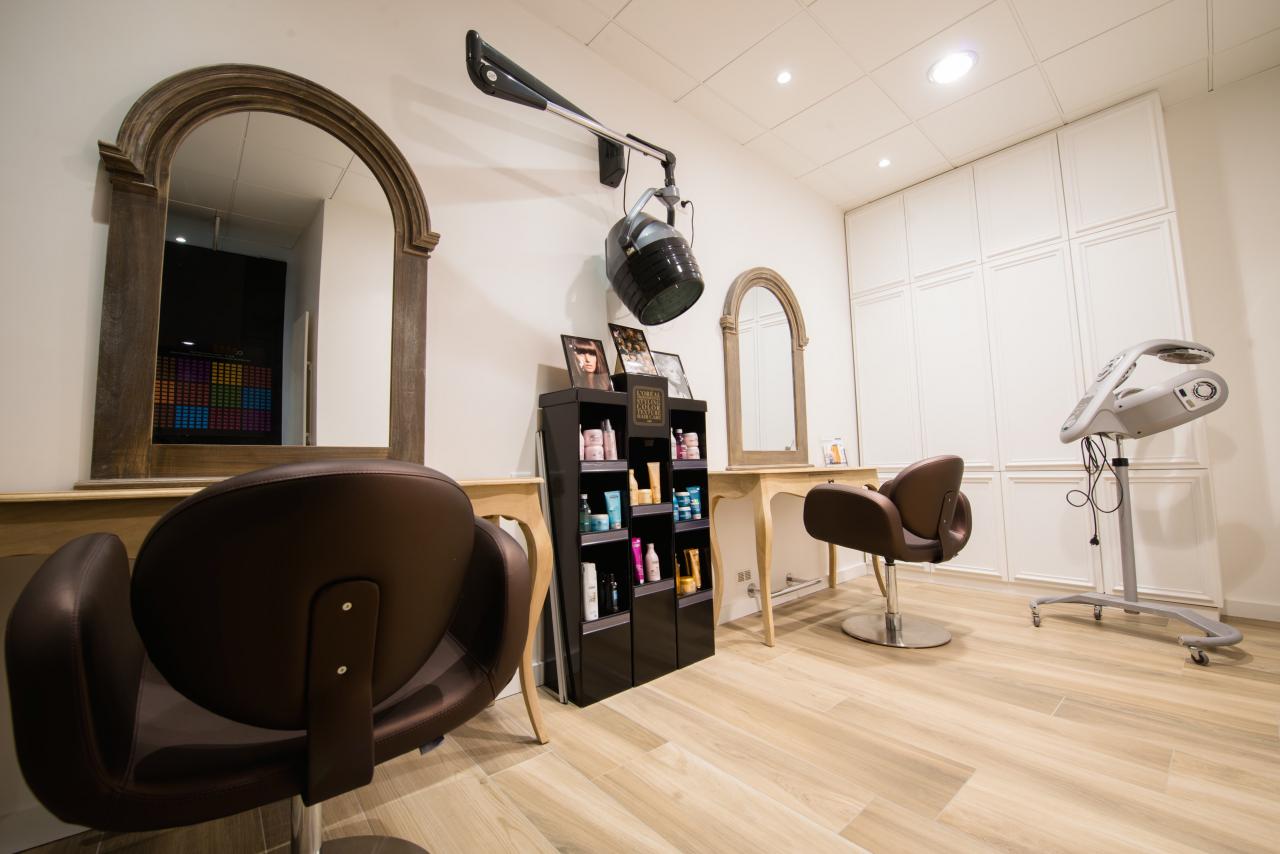Salon de coiffure à fontainebleau, style appartement parisien