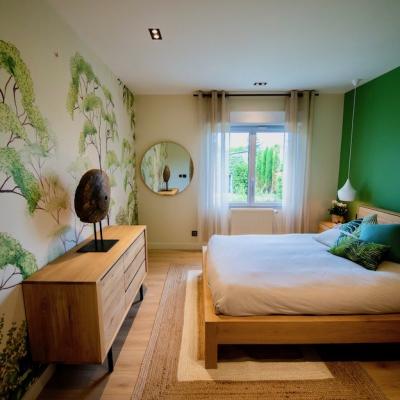 Chambre avec papier peint panoramique peggy guezello