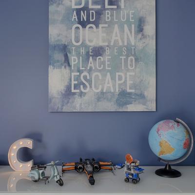 Du bleu en peinture et en tableau pour chambre d'enfant par Peggy Guezello 1001 idées