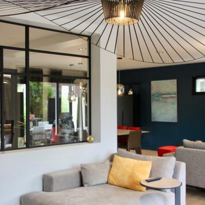 Modernisation d'une maison avec cuisine ilot et verriere