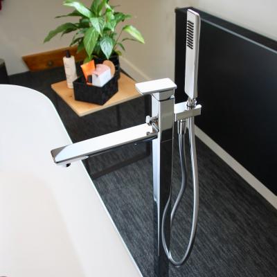 Modernisation d'une maison avec cuisine ilot et verriere