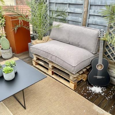 Terrasse avec banquette en palette